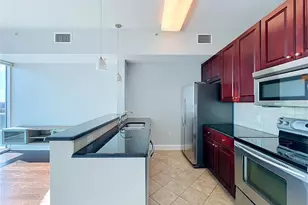 101 S Eola Dr, Orlando, FL 32801 - Photo 29