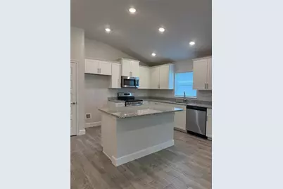 7625 SW 180th Circle, Dunnellon, FL 34432 - Photo 3