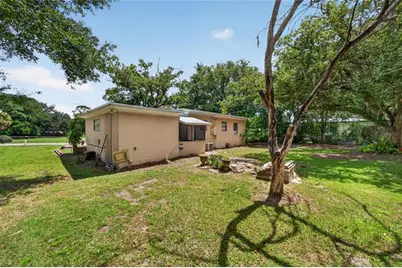 2402 S Summerlin Avenue, Sanford, FL 32771 - Photo 13