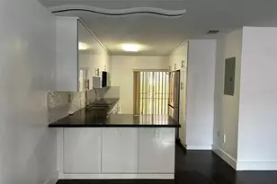 18861 NW 86th Ct, Hialeah, FL 33015 - Photo 13