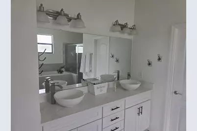 531 Sanctuary Boulevard, Winter Haven, FL 33881 - Photo 9