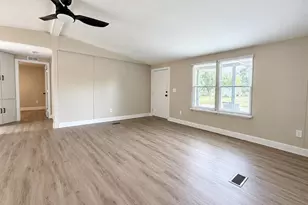 4808 Rollinglen Loop W, Lakeland, FL 33810 - Photo 3