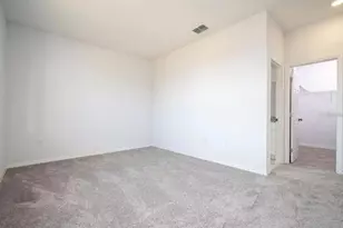 646 Desmoines Ct, Poinciana, FL 34759 - Photo 13