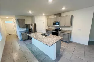 2642 Angel Falls Dr, Davenport, FL 33837 - Photo 9