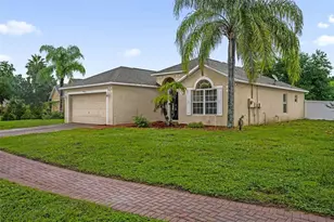 2013 Honeybell Ave, Haines City, FL 33844 - Photo 1