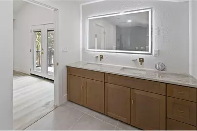 3232 W Oakellar Avenue, Tampa, FL 33611 - Photo 17