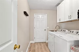 2713 De La Rosa St, The Villages, FL 32162 - Photo 23