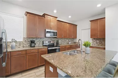 4722 Sleepy Hollow Drive, Kissimmee, FL 34746 - Photo 13
