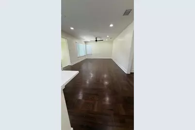 270 W Pineloch Ave, Orlando, FL 32806 - Photo 11