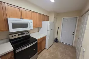 3126 Enclave Ct, Kissimmee, FL 34746 - Photo 9