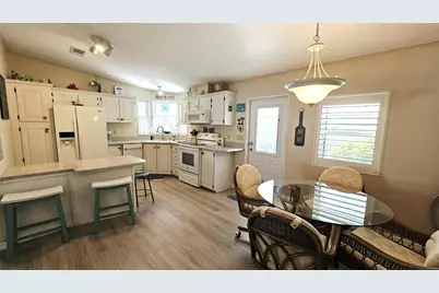9122 Kestral Circle, Englewood, FL 34224 - Photo 7