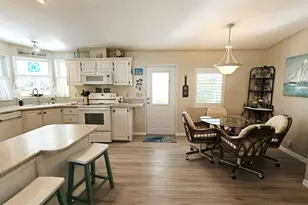 9122 Kestral Cir, Englewood, FL 34224 - Photo 9