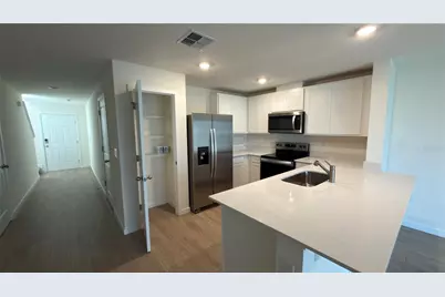 725 Preston Cove Drive, Saint Cloud, FL 34771 - Photo 9