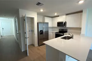 725 Preston Cv Dr, Saint Cloud, FL 34771 - Photo 9