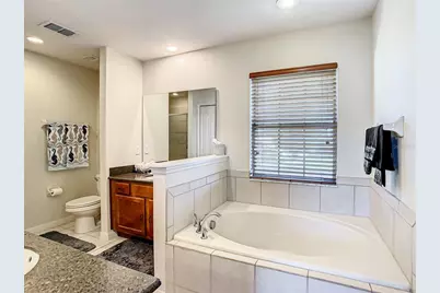 8735 Isla Bella Drive, Orlando, FL 32818 - Photo 13