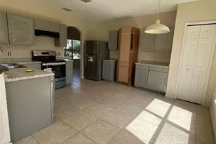 560 Bristol Cir, Kissimmee, FL 34758 - Photo 7