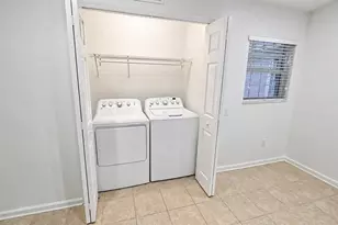 2086 Kings Palace Dr, Riverview, FL 33578 - Photo 9