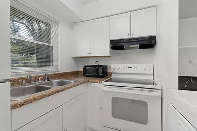 810 Oregon Avenue, Saint Cloud, FL 34769 - Photo 11