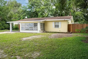 5136 Studio Dr, Zephyrhills, FL 33542 - Photo 9