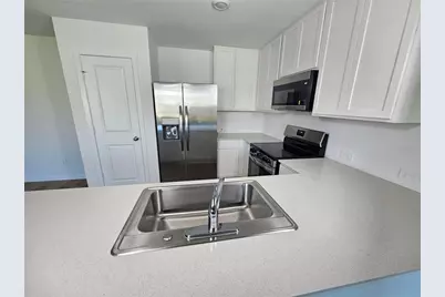 506 Oakcreek, Davenport, FL 33837 - Photo 9