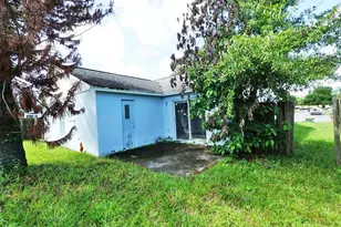 1523 Indian Oaks Trail, Kissimmee, FL 34747 - Photo 3