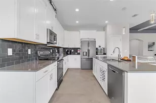 3253 Wauseon Dr, Saint Cloud, FL 34772 - Photo 13