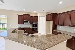 3915 Shoreview Dr, Kissimmee, FL 34744 - Photo 5