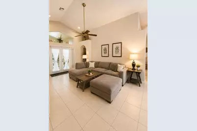 2555 Oneida Loop, Kissimmee, FL 34747 - Photo 5