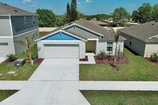 2304 Canyon Oak Dr, Davenport, FL 33837 - Photo 1