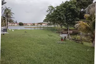 1785 NW 162nd Ave, Pembroke Pines, FL 33028 - Photo 9