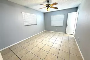 546 Pigeon Cir, Orlando, FL 32825 - Photo 7