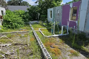 723 W 14th St, Lakeland, FL 33805 - Photo 9