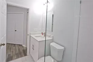 940 Las Fuentes Dr, Kissimmee, FL 34746 - Photo 23