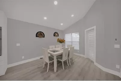 4432 Deer Trail Boulevard, Sarasota, FL 34238 - Photo 9