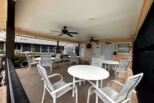 22 W Country Cove Way, Kissimmee, FL 34743 - Photo 31