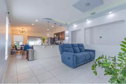 4744 Glencrest Loop, Saint Cloud, FL 34772 - Photo 3