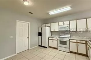 526 Maricopa Dr, Kissimmee, FL 34758 - Photo 3