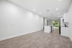 4436 Summer Flowers Pl, Kissimmee, FL 34746 - Photo 5