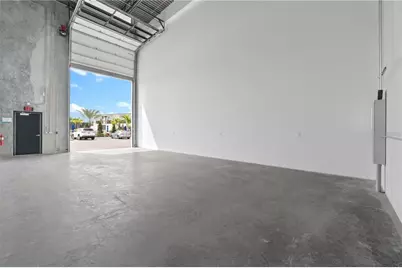 6500 Motor Enclave Way #506, Tampa, FL 33610 - Photo 7