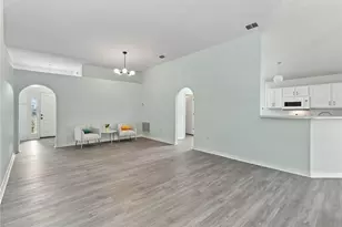 755 Lobelia Dr, Davenport, FL 33837 - Photo 15