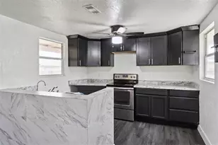 3708 Coffman Dr, Winter Haven, FL 33881 - Photo 5