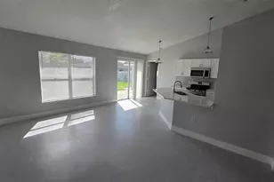 913 Cambridge Ct, Kissimmee, FL 34758 - Photo 13