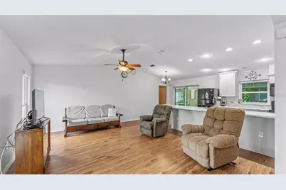 6137 Waterman Lane, Lakeland, FL 33812 - Photo 9
