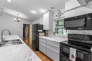 6137 Waterman Ln, Lakeland, FL 33812 - Photo 7