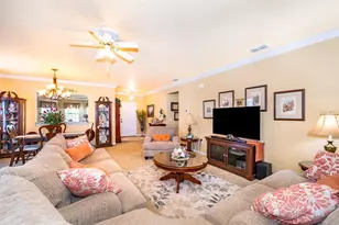 3184 Queen Alexandria Dr, Kissimmee, FL 34744 - Photo 9