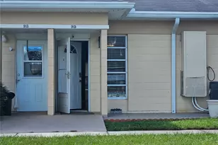 915 Club Cir, Lakeshore, FL 33854 - Photo 1