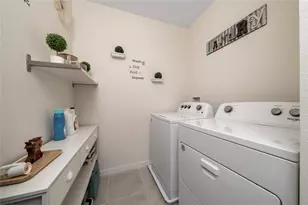 3055 Staten Dr, Deltona, FL 32738 - Photo 35