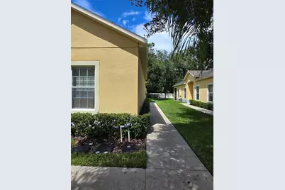 37611 Georgina Terrace, Zephyrhills, FL 33542 - Photo 5