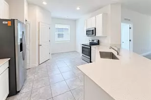 546 Hatteras Rd, Davenport, FL 33837 - Photo 5
