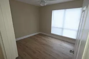 1836 N Crystal Lake Dr, Lakeland, FL 33801 - Photo 11